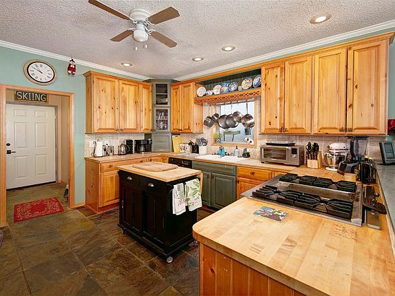2nd image of 642 High Point Drive