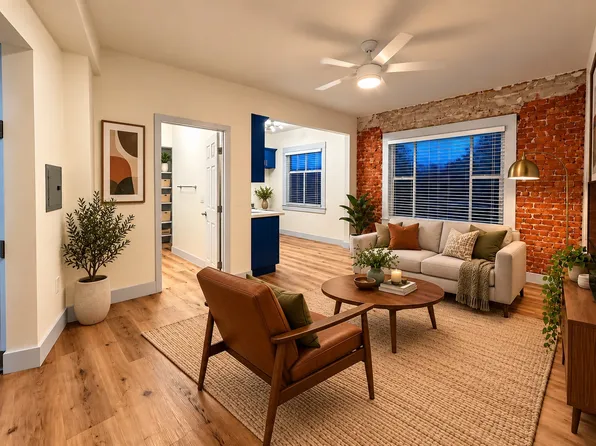 00-319 N Elm Ave #302, Long Beach, CA 90806