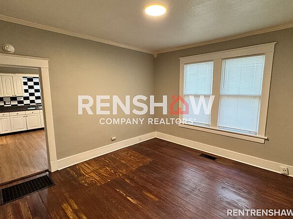 2nd image of 1043 Philadelphia St