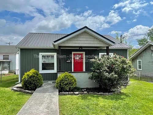2904 Henegar Rd Photo 1