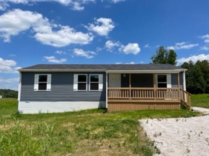 1st image of 221 Andrew Cir