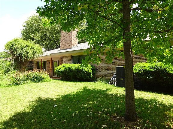 3rd image of 2206 Stafford Dr