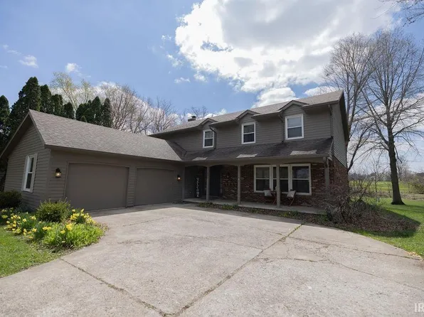 435 N Cherry Wood Ln, Muncie, IN 47304