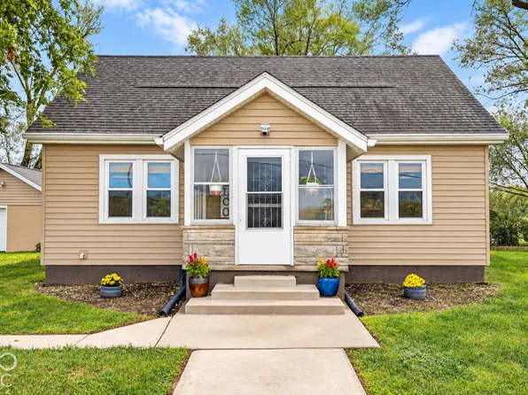 7303 E 400 S, Columbus, IN 47203