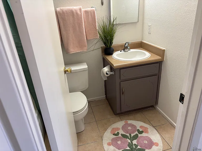 4439 W 16th Pl — Photo 21