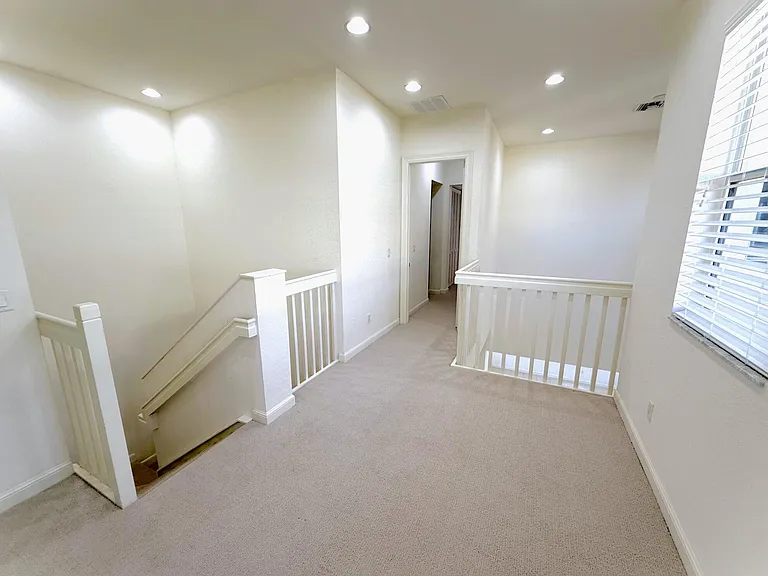 685 Pacific Grove Dr #2 — Photo 25