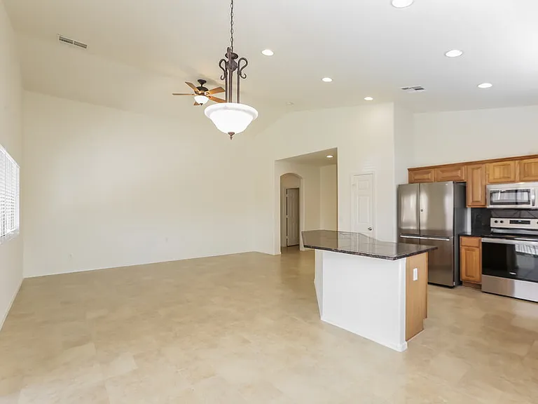 9127 W Elwood St — Photo 3