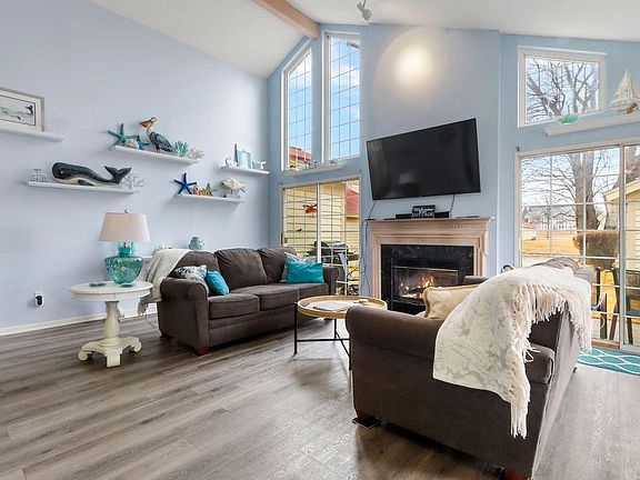 3rd image of 1737 Cottage DRIVE #7-18