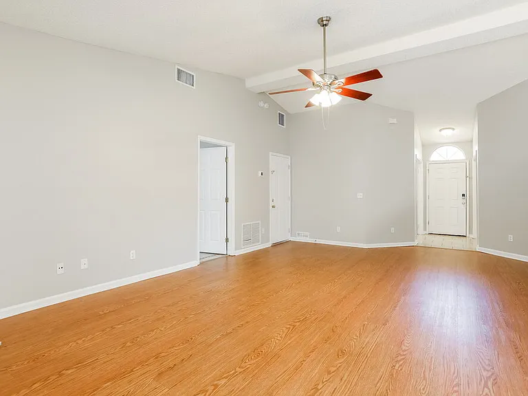 1903 Suwannee River Dr — Photo 5