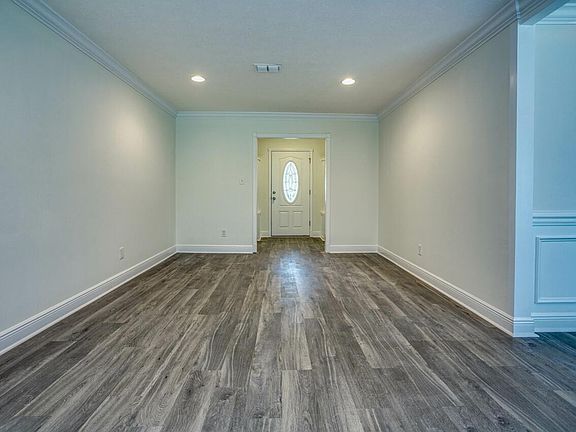 4th image of 2301 Braeburn Cir
