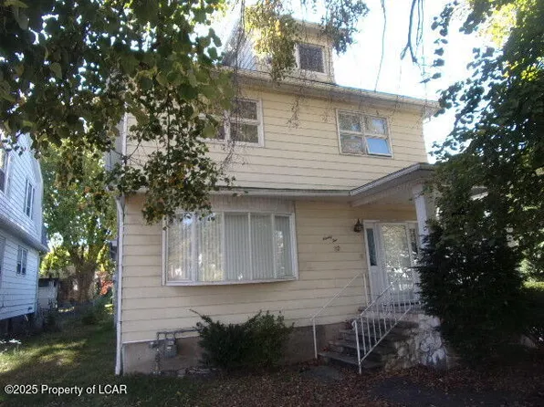 92 2nd Ave, Kingston, PA 18704