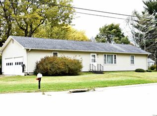 403 8th Ave NW, Independence, IA 50644
