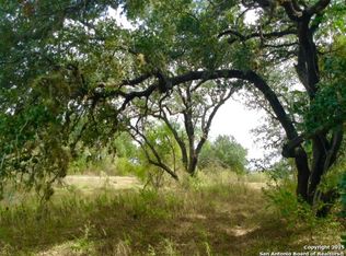 245 Garden Dr, Poteet, TX 78065