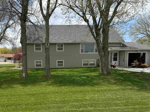 206 S 2nd Ave, Hadar, NE 68701