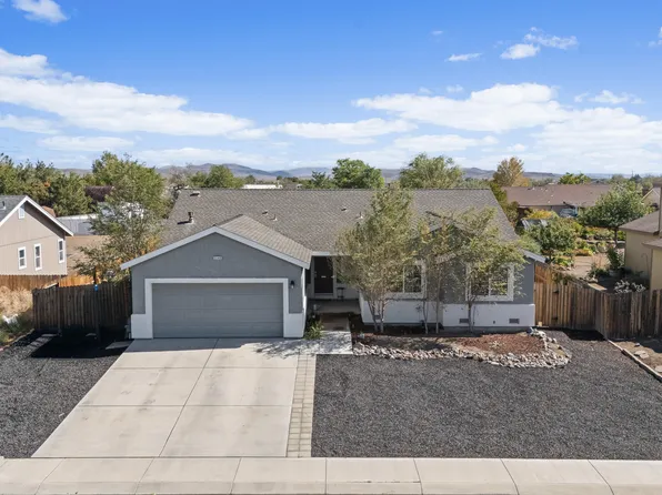 3140 Snowberry St, Silver Springs, NV 89429