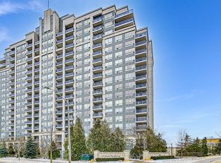 15 N Park Rd #1606, Vaughan, ON L4J 0A1