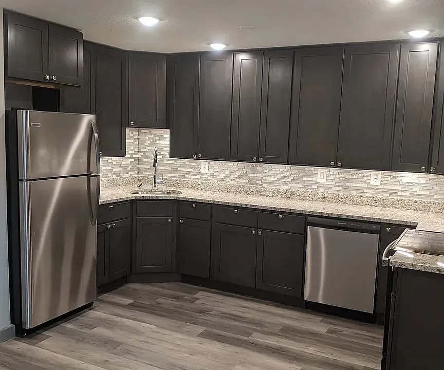94A17 West St #17