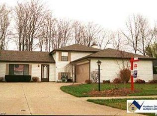 20240 Sandalwood Ln, Strongsville, OH
