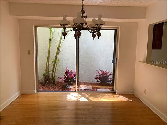 5th image of 176 Balfour Dr #4