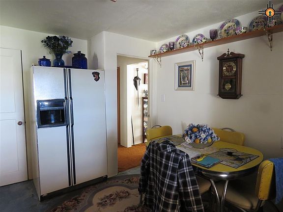 4th image of 905 Myrtle St