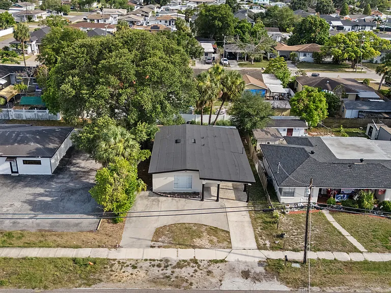 2706 W Tampa Bay Blvd — Photo 6