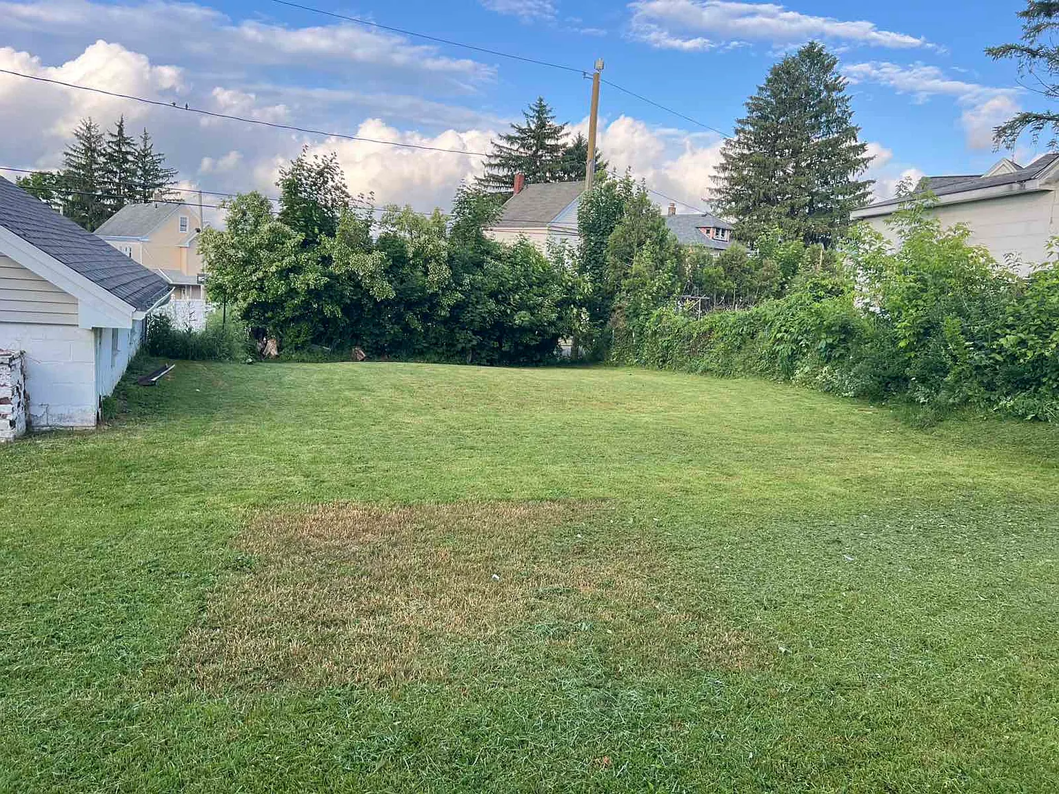 2 bed, 1000 sqft, $1,200 — Photo 2