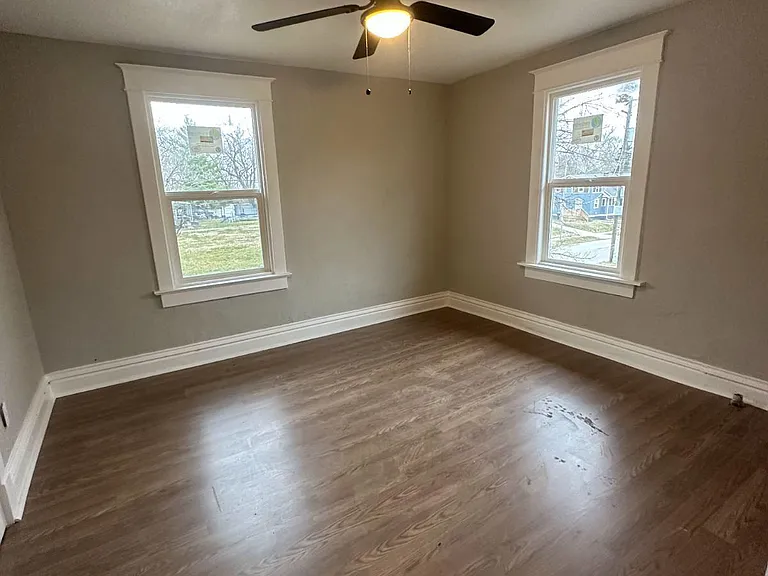 2961 Lockridge St — Photo 11