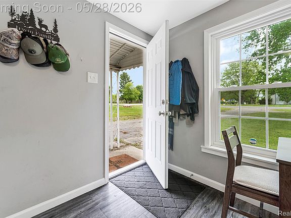 3rd image of 4431 E Mount Morris Rd