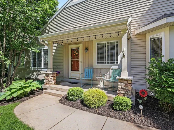 7373 Cactus Cv SW, Byron Center, MI 49315