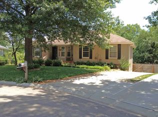 1107 W Elm St, Greenwood, MO 64034