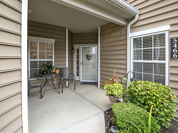 3rd image of 5466 Nottinghamshire Ln