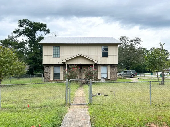129 Crow Dr APT A, Leesburg, GA 31763