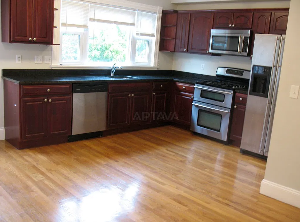 5 bed, $6,100 — Photo 3