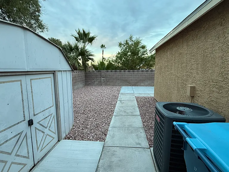 1104 Norma Joyce Ln — Photo 9