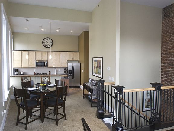 4th image of 846 Main St #3933276