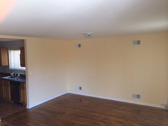 3rd image of 173 Colony Ave