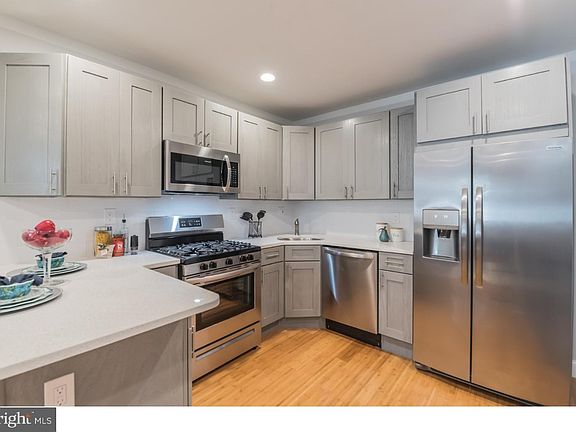 2nd image of 2234 Gerritt St