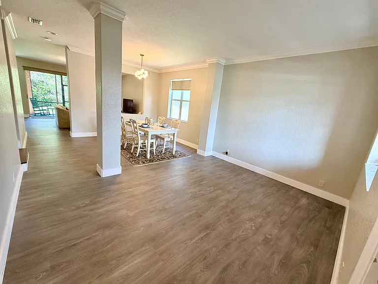 5745 SE Crooked Oak Ave — Photo 8
