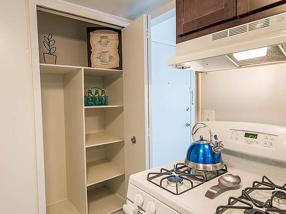 5th image of 2264 Glencoe Hills Dr APT 6