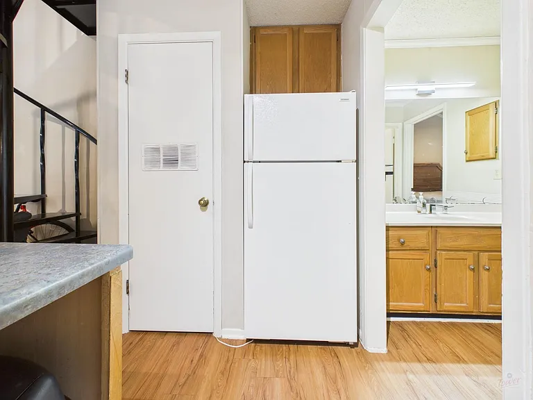 1905 San Gabriel St #206 — Photo 7