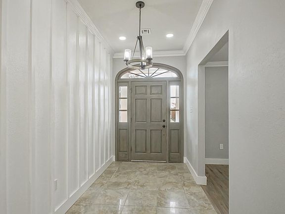 5th image of 218 Bedford St
