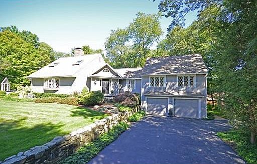 1st image of 444 Essex St