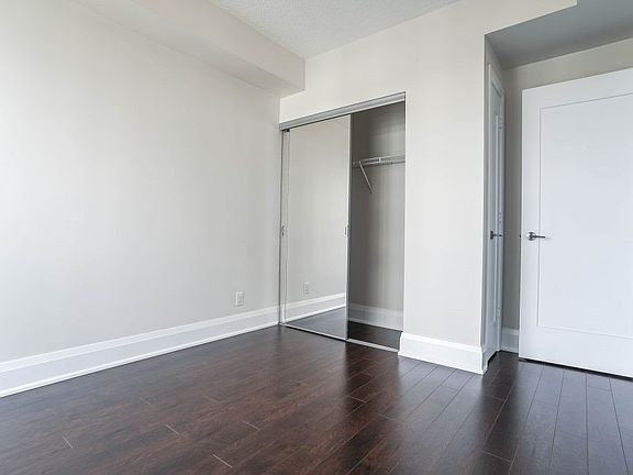 4th image of 120 Harrison Garden Blvd #1302