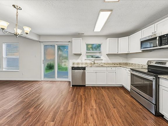3rd image of 9318 W Rising Sun Dr