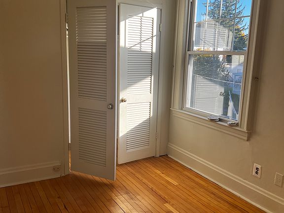 3rd image of 190-92 Cook Ave #2