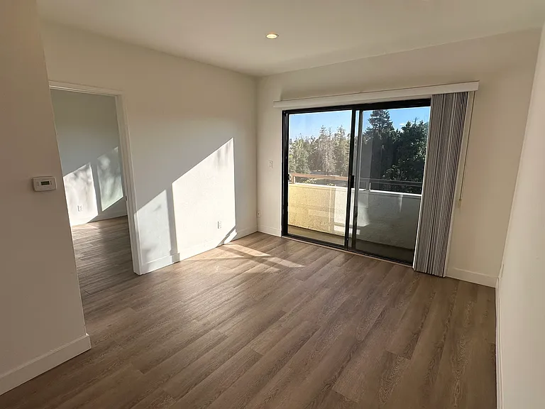 Parkview Apartments — Photo 33