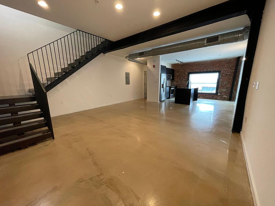 1st image of 1409 Germantown Ave #1B