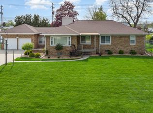 615 Webb Dr, Bay City, MI 48706