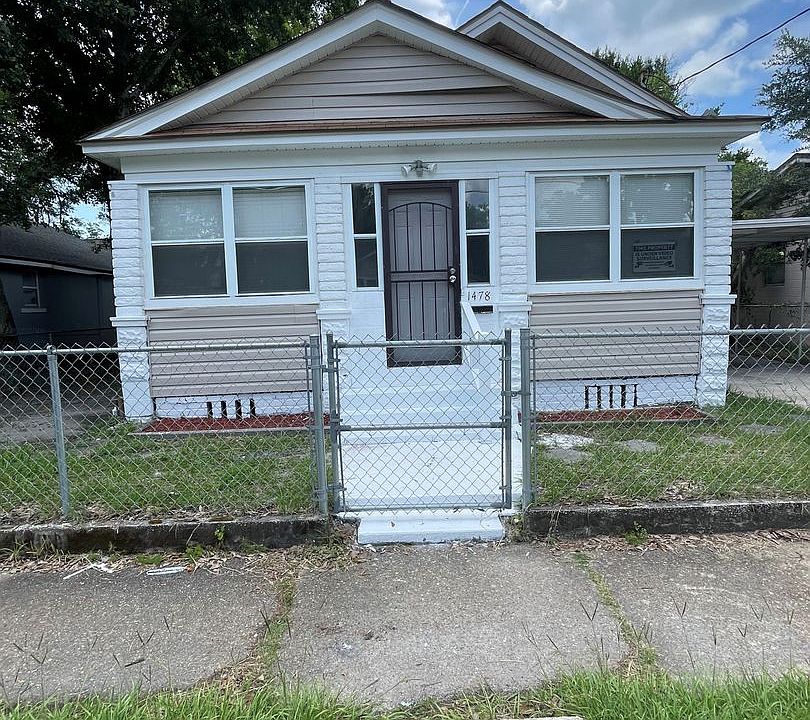 1st image of 1478 W 15th St