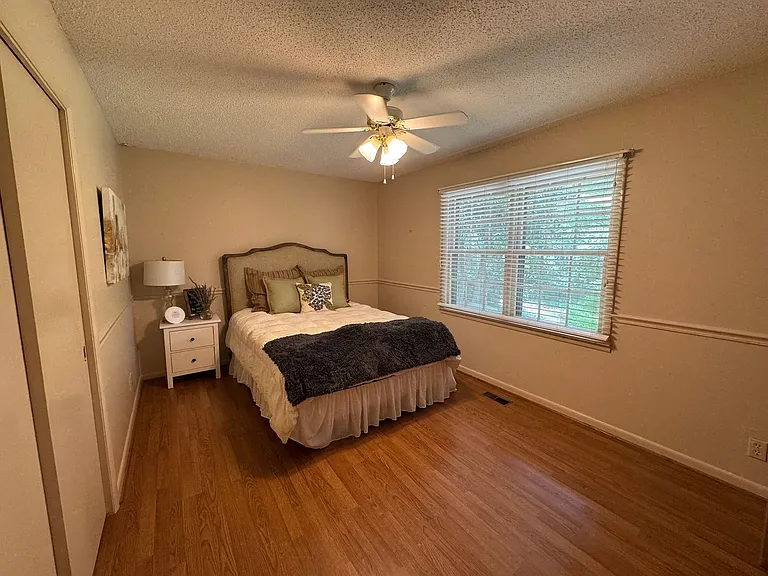 605 Country Club Dr — Photo 15